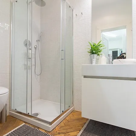 Stylish Modern For 5 People By Easybnb شقة براغ